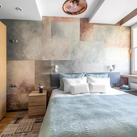 Efekt 72 Appart hôtel 4*