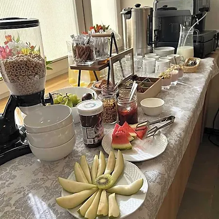 Aparthotel Efekt 72