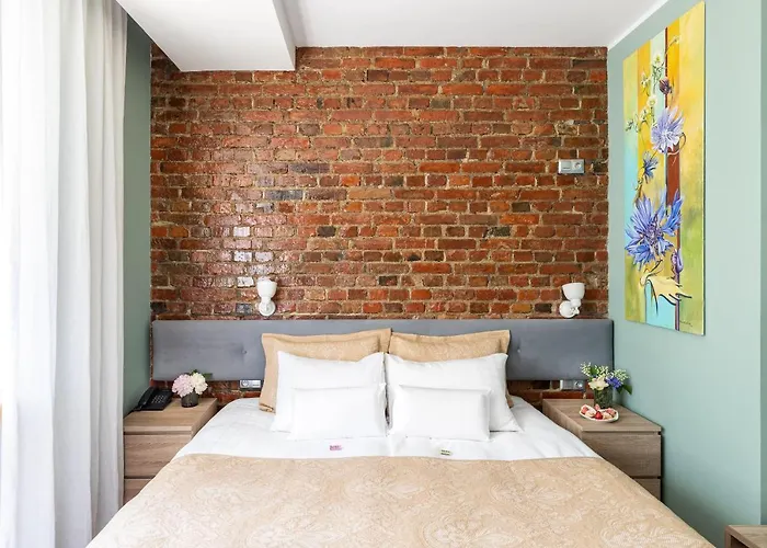 アパートホテル Efekt 72 4*