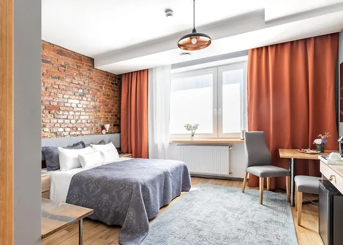 アパートホテル Efekt 72