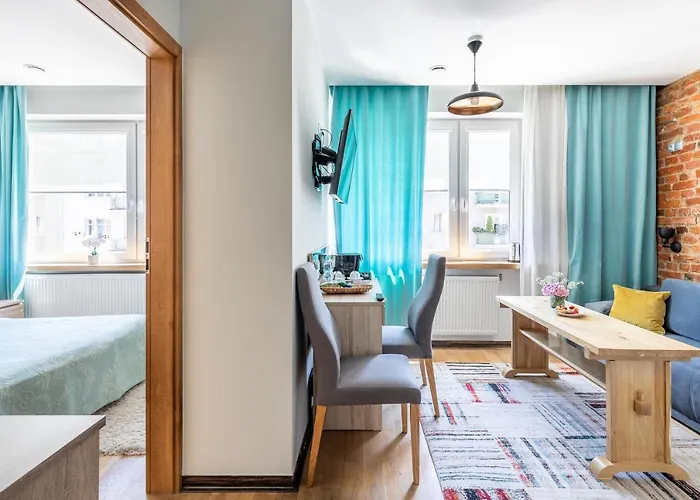 アパートホテル Efekt 72