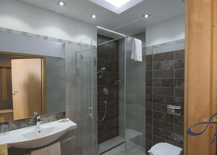 アパートホテル Efekt 72 4*